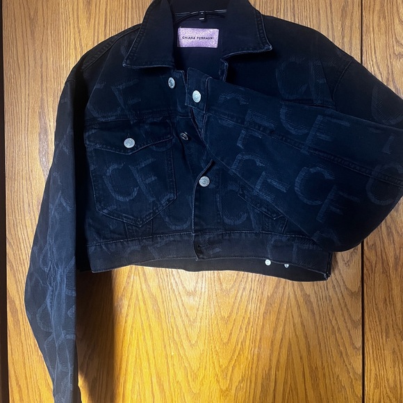 Chiara Ferragni Dark Jean Jacket - Picture 10 of 10